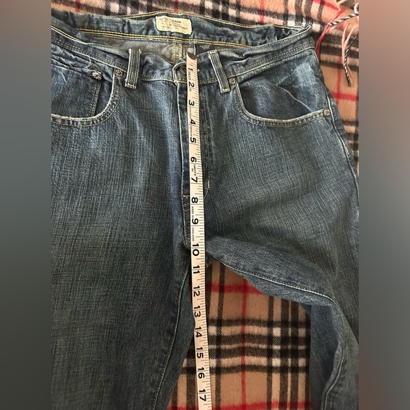 DKNY Mens  Straight Jeans  size 31x32, 5 Pocket Button Fly Denim - Picture 5 of 12